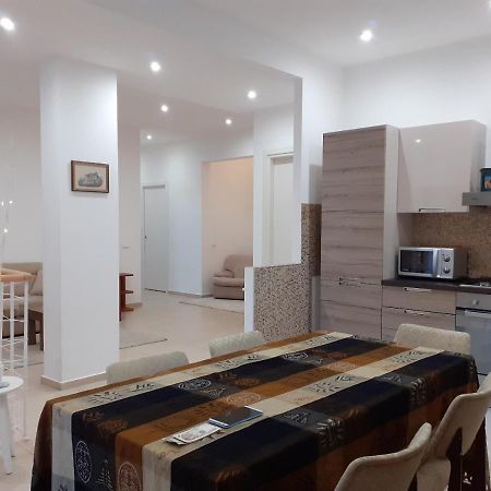 Casa Galante Ostia Centro Apartment Bagian luar foto
